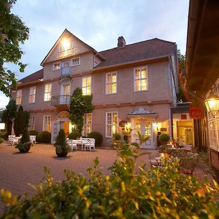 Althoff Hotel Fuerstenhof سيل المظهر الخارجي الصورة The former railway station