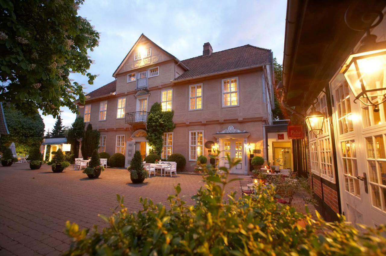 Althoff Hotel Fuerstenhof سيل المظهر الخارجي الصورة The former railway station